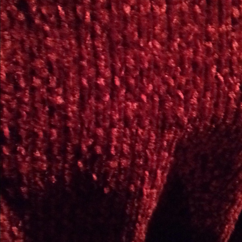 Sweater - Picture 4 of 4